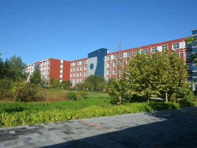 北京中育貝拉國際學校環境