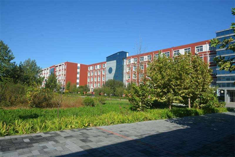 北京中育貝拉國際學校環境