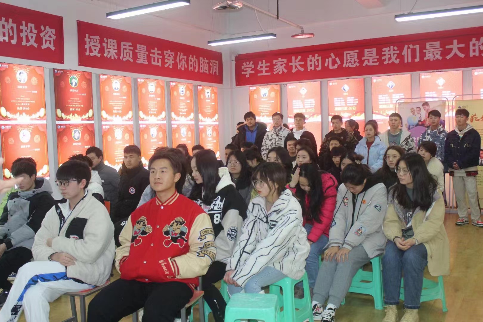 貴陽南圖優品高考復讀學校環境